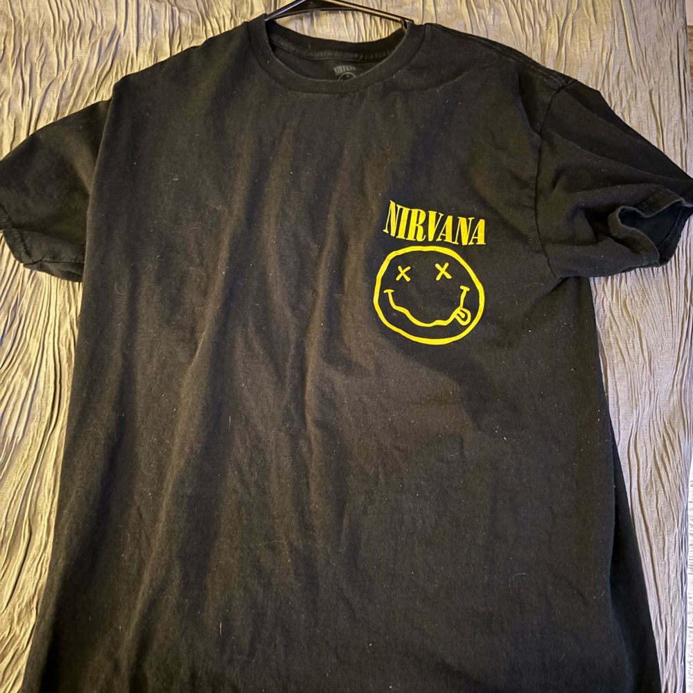 Cool nirvana shirt plain